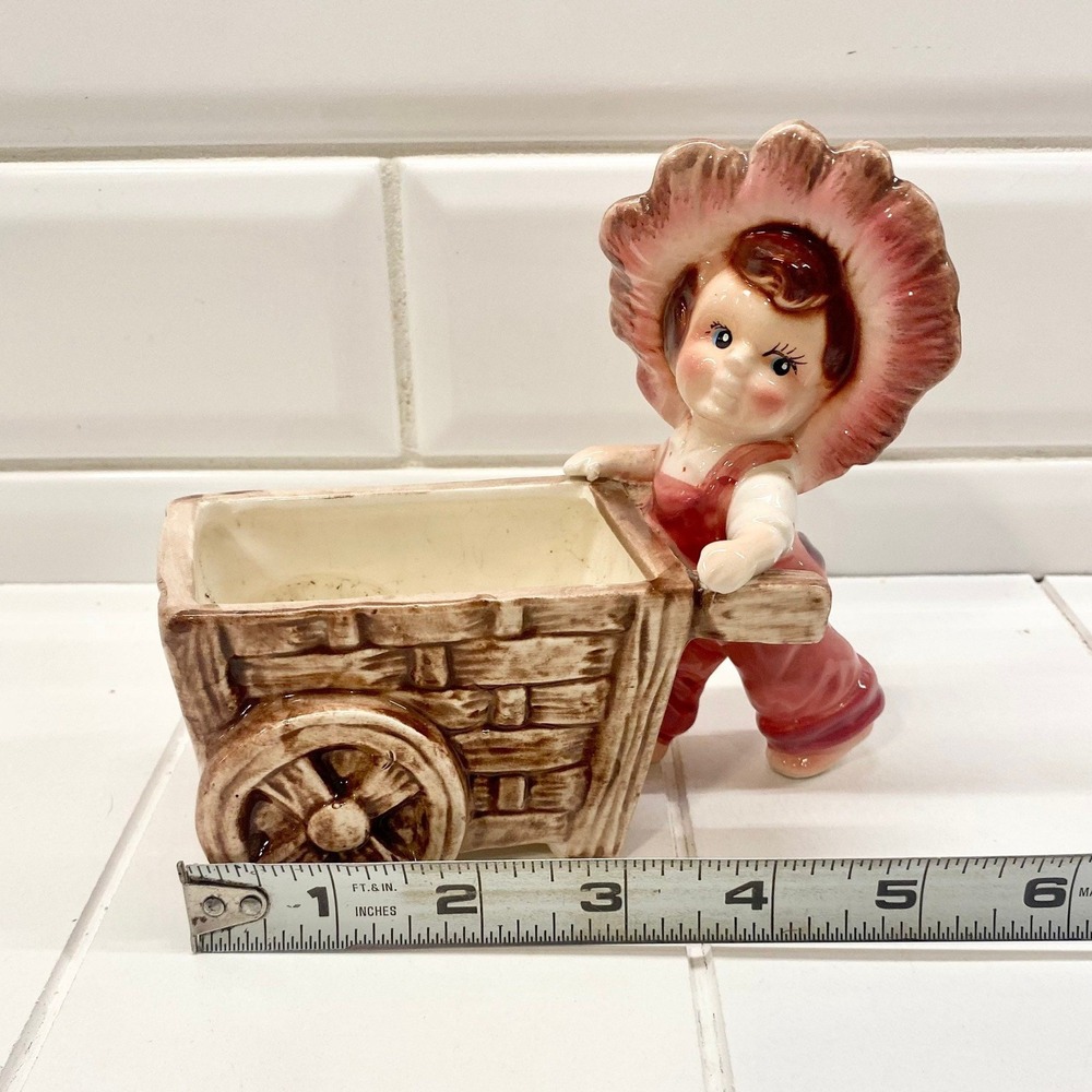 Vintage Ceramic Girl Pushing Wheelbarrow Planter Pink Sun Hat Kitsch Decor - Picture 10 of 10